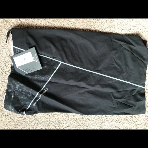 Oakley Blade 3 Boardshorts - Picture 4 of 8
